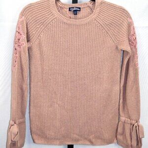 Freshman 1996 Brand Dusty Pink Sweater Bow Sleeve and Applique Detail Size M